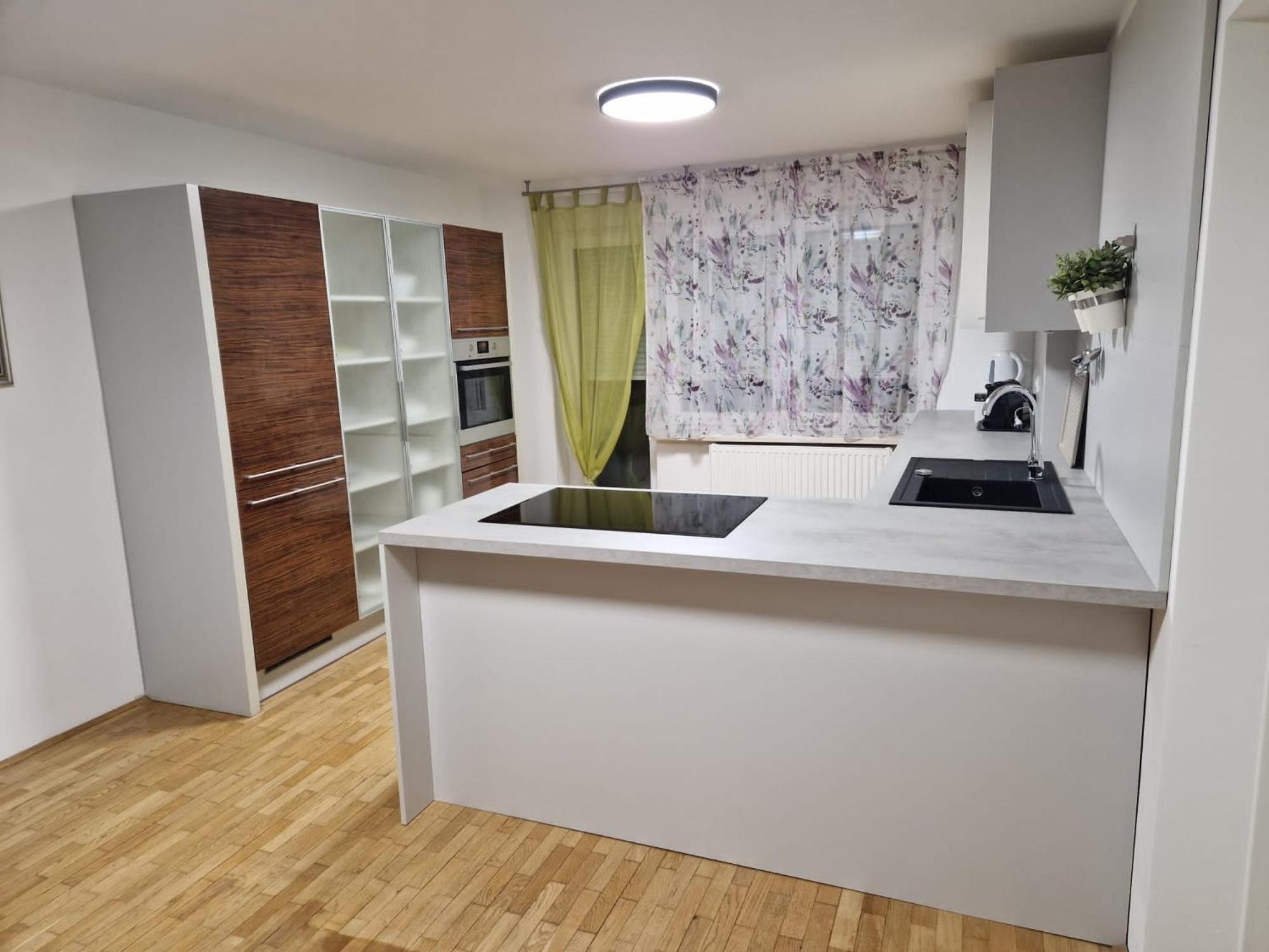 דירות לובליאנה Patricia House מראה חיצוני תמונה